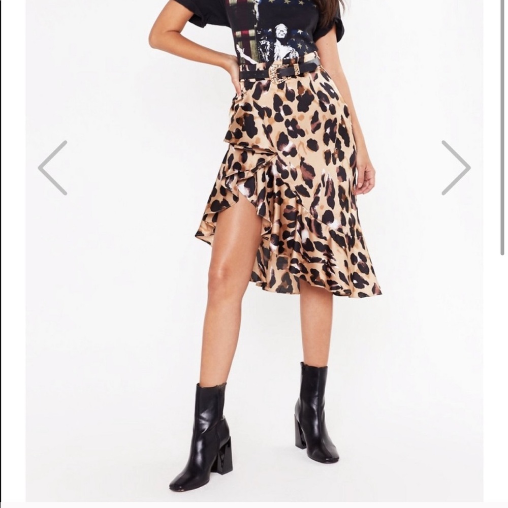 Leopard skirt